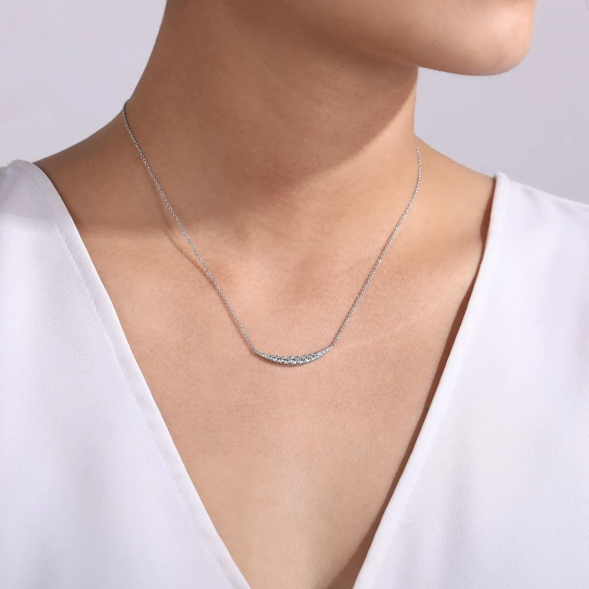 14K White Gold Curved Diamond Bar Necklace - NK4879W45JJ