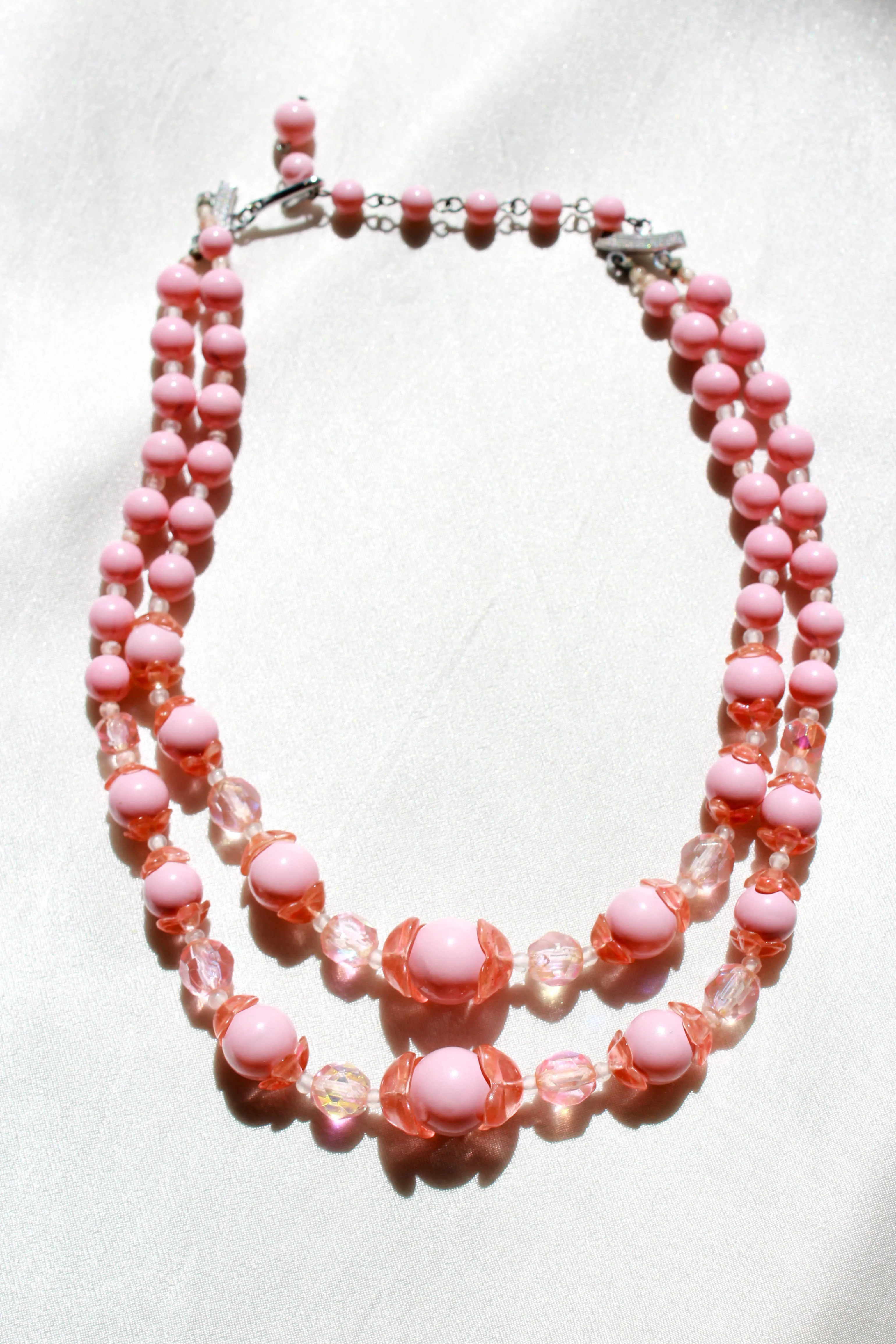 1950s Pink Glass Bead Necklace