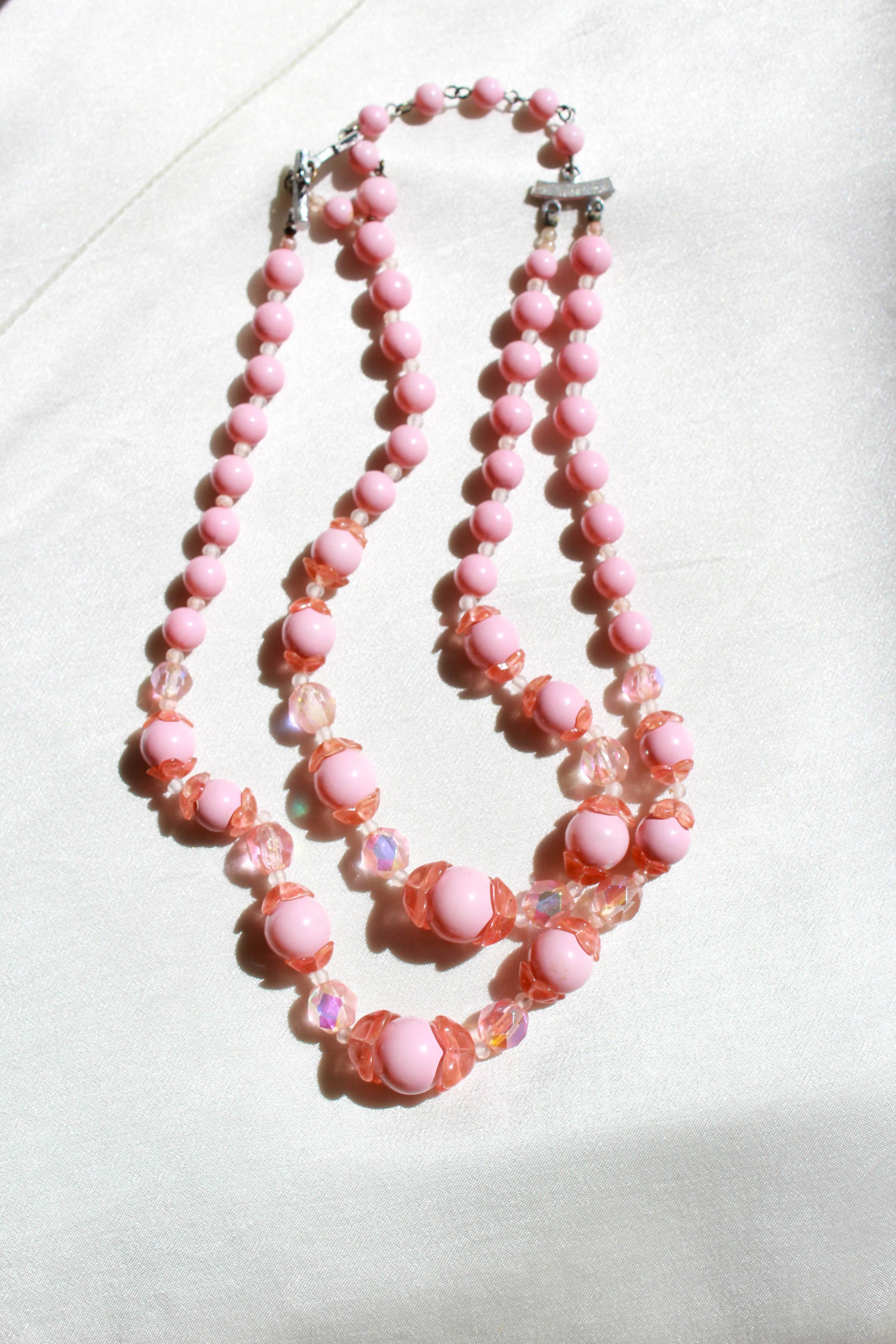 1950s Pink Glass Bead Necklace