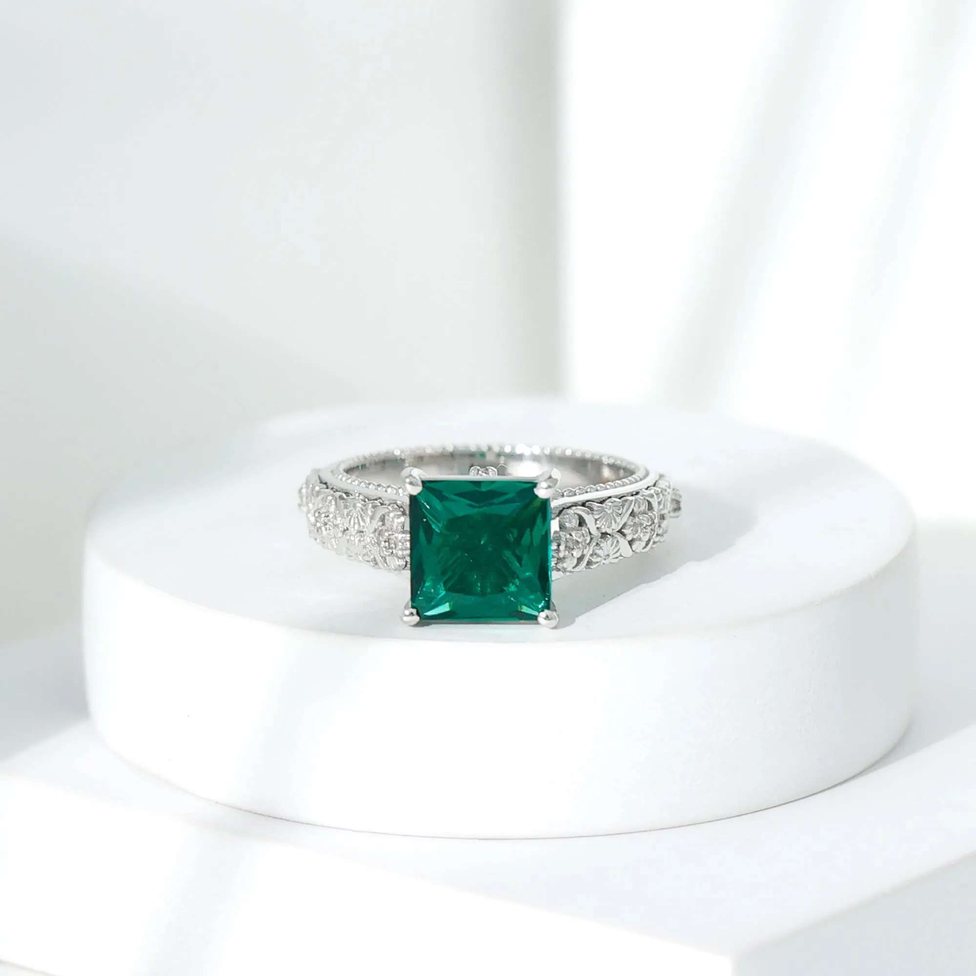 2.50 CT Princess Cut Created Emerald Solitaire Ring with Diamond