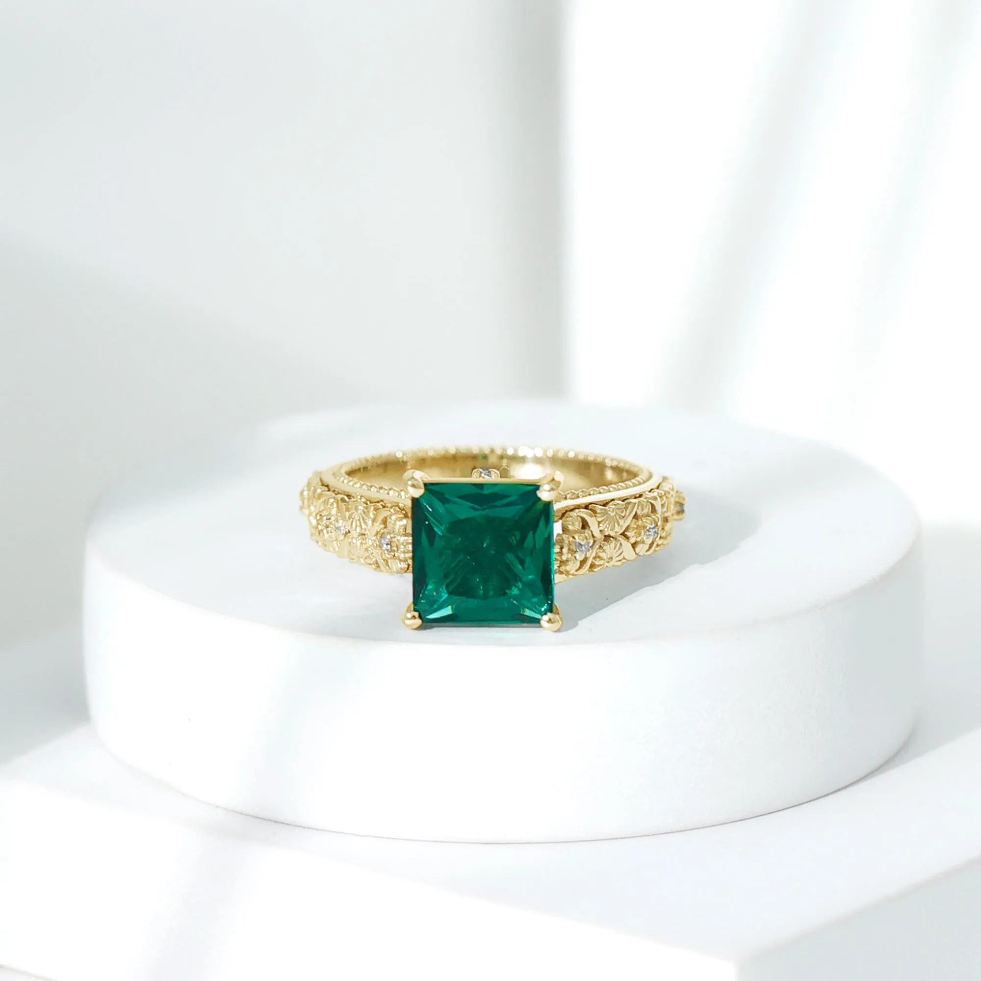 2.50 CT Princess Cut Created Emerald Solitaire Ring with Diamond