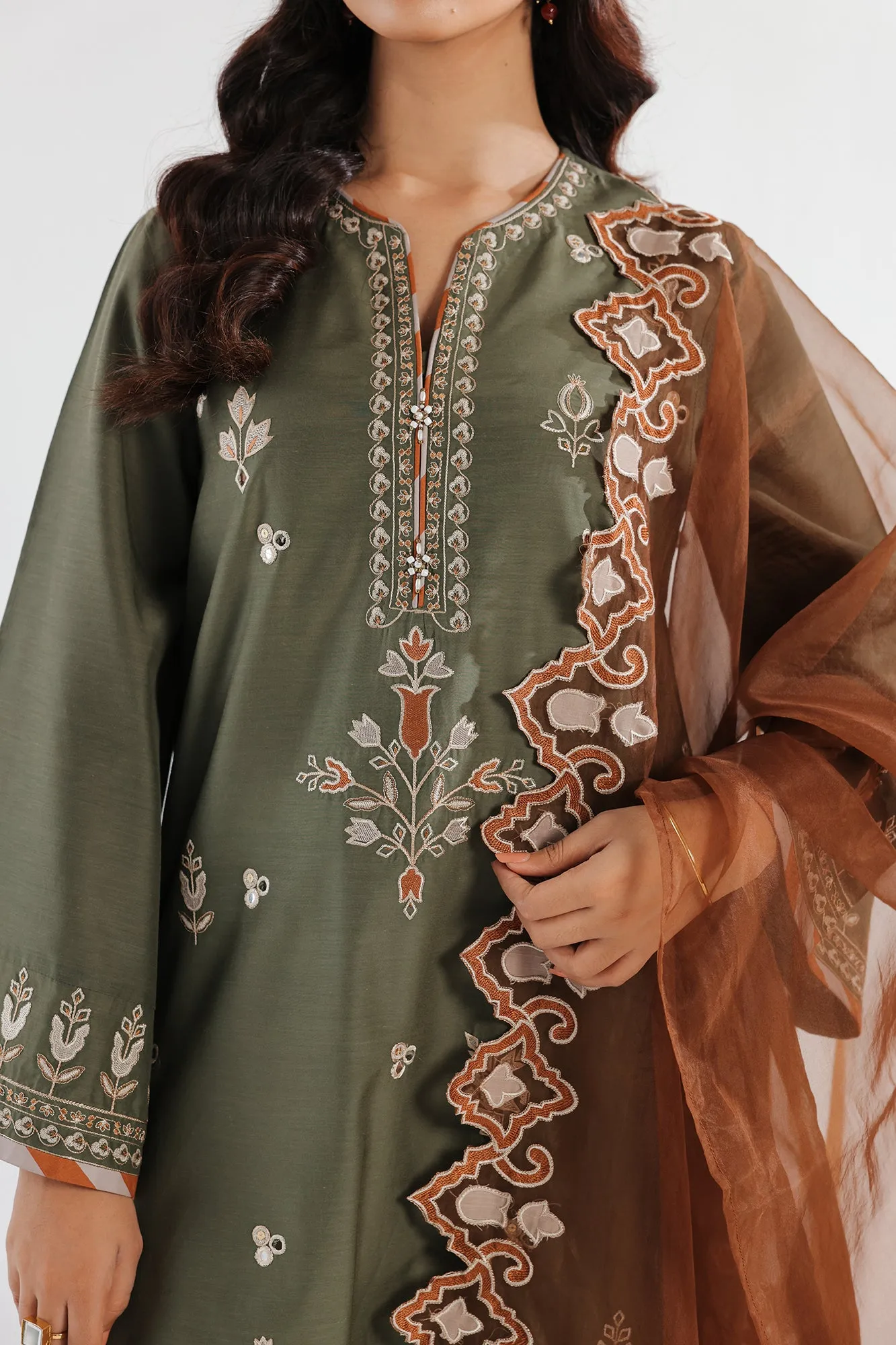 EMBROIDERED SUIT (E0504/104/707)