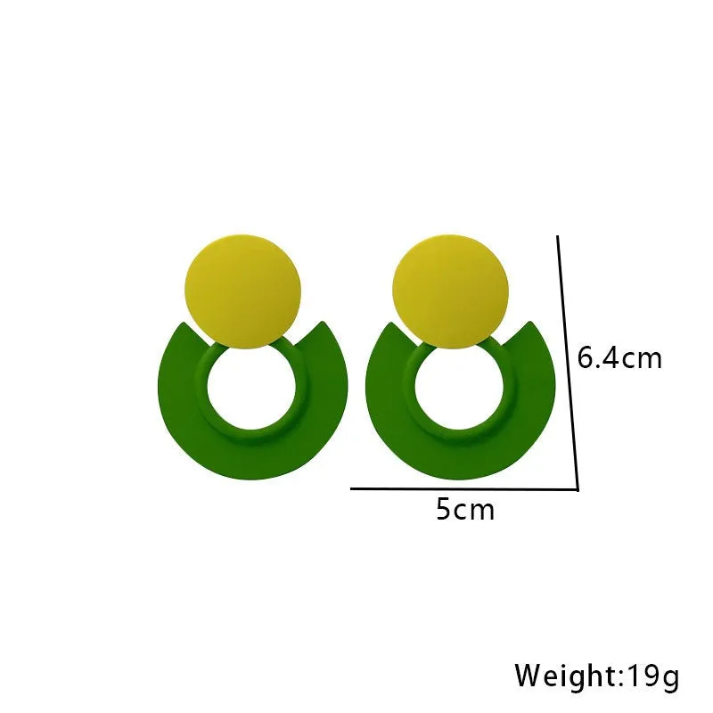 Geometric circular earrings for women