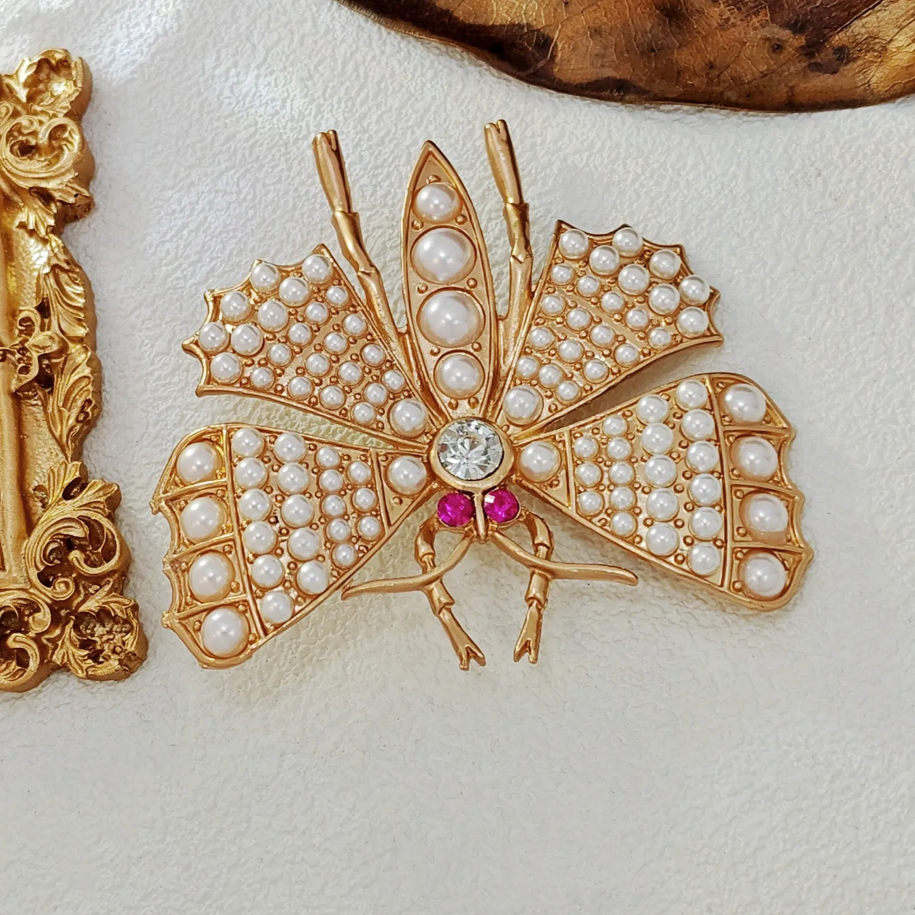 Gorgeous Gold & Imitated Pearl Large Butterfly Brooch Pin Statement Insect Jewelry