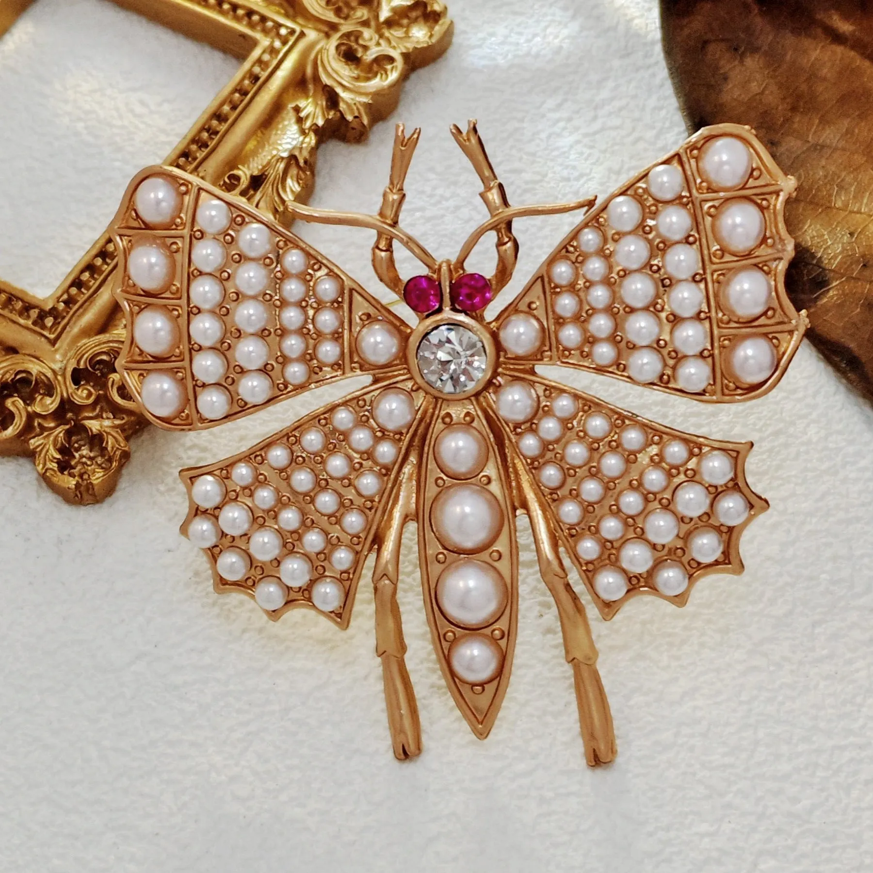 Gorgeous Gold & Imitated Pearl Large Butterfly Brooch Pin Statement Insect Jewelry