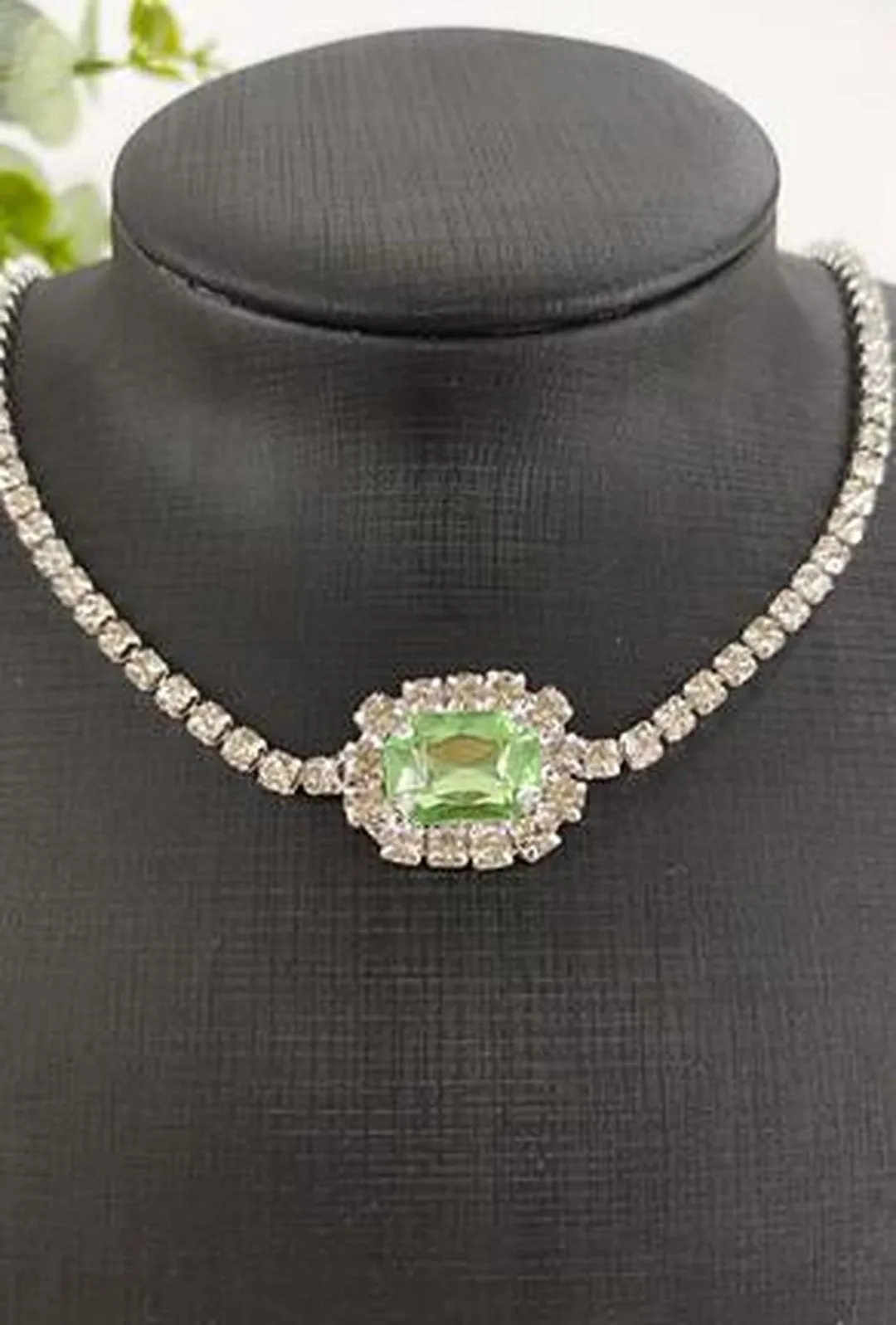 KEW - RIVIERA & GEM STONE NECKLACE