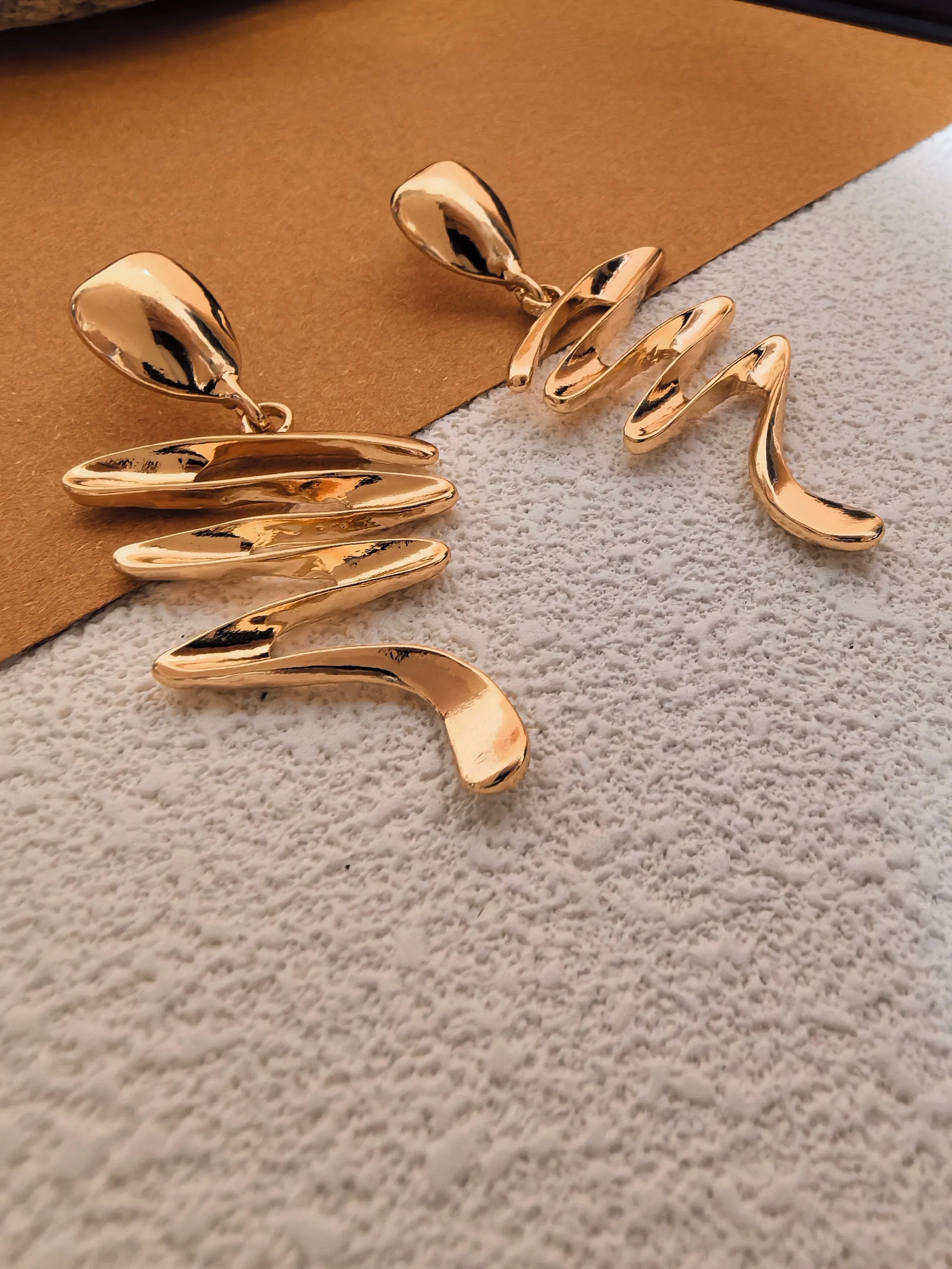 Minimalist Gold Twisted Drop Statement Dangle Earrings