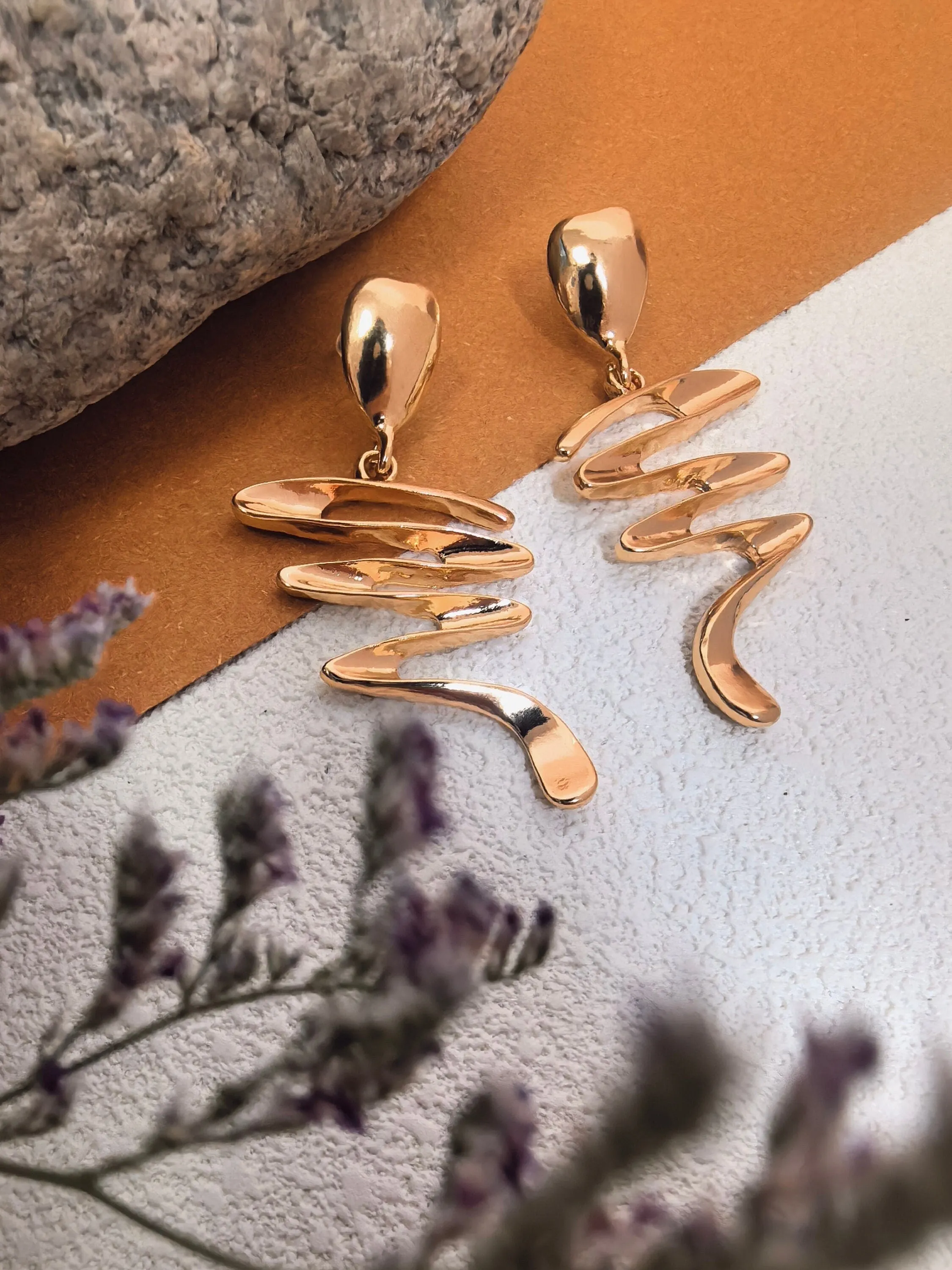 Minimalist Gold Twisted Drop Statement Dangle Earrings