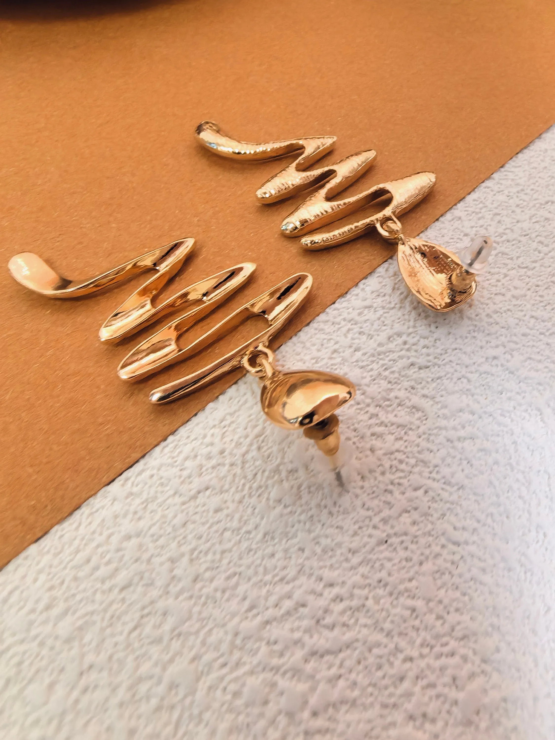 Minimalist Gold Twisted Drop Statement Dangle Earrings