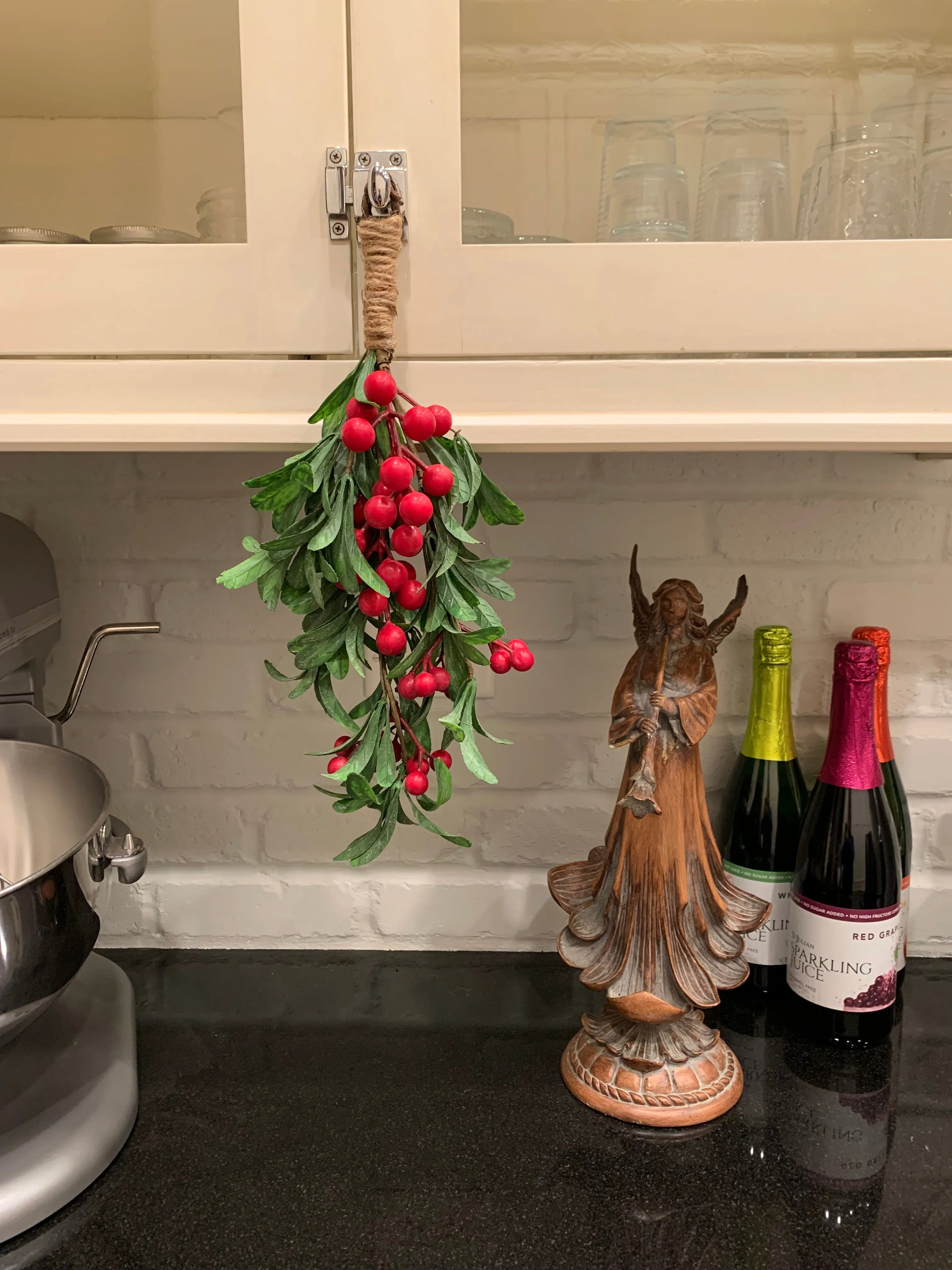 Mistletoe, Hanging Mistletoe, Red Berry Bundle