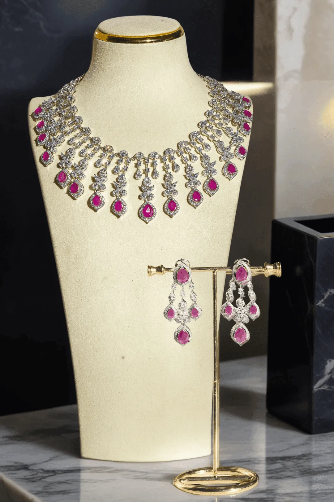 Raha- Diamanté Accent Classic Necklace Set