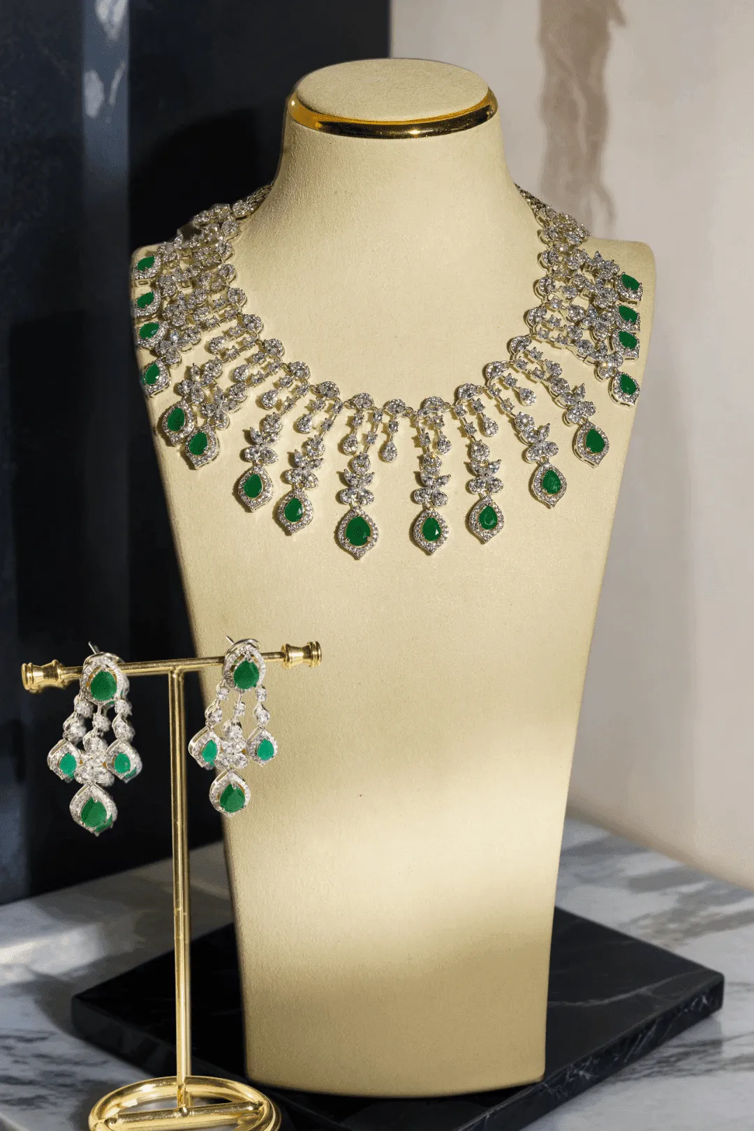Raha- Diamanté Accent Classic Necklace Set