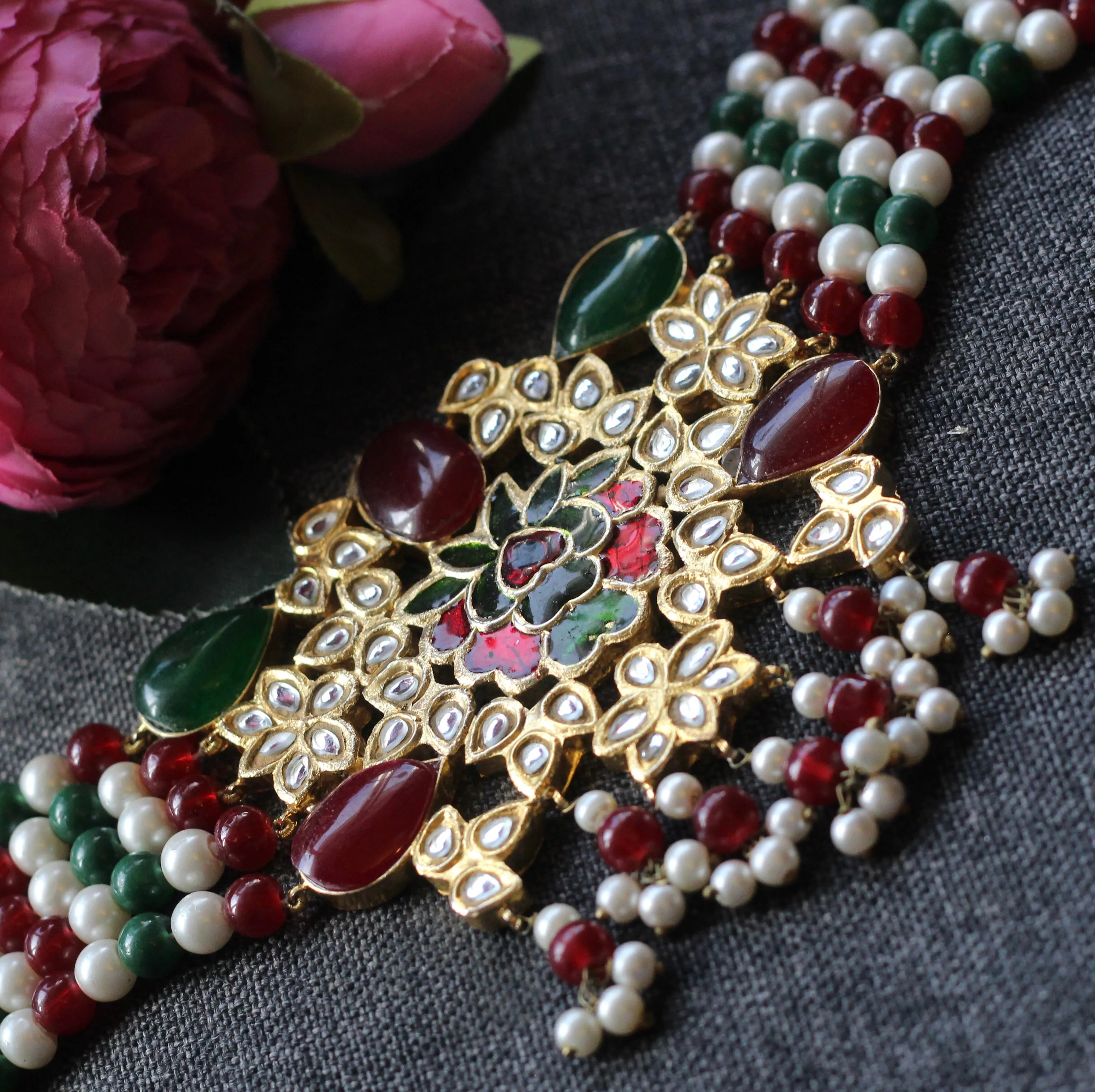 SCARLET CHOKER SET