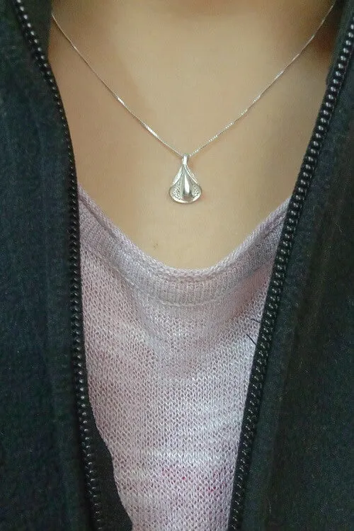 Silver Linings "Pankhuri" Silver Filigree Handmade Pendant and Chain