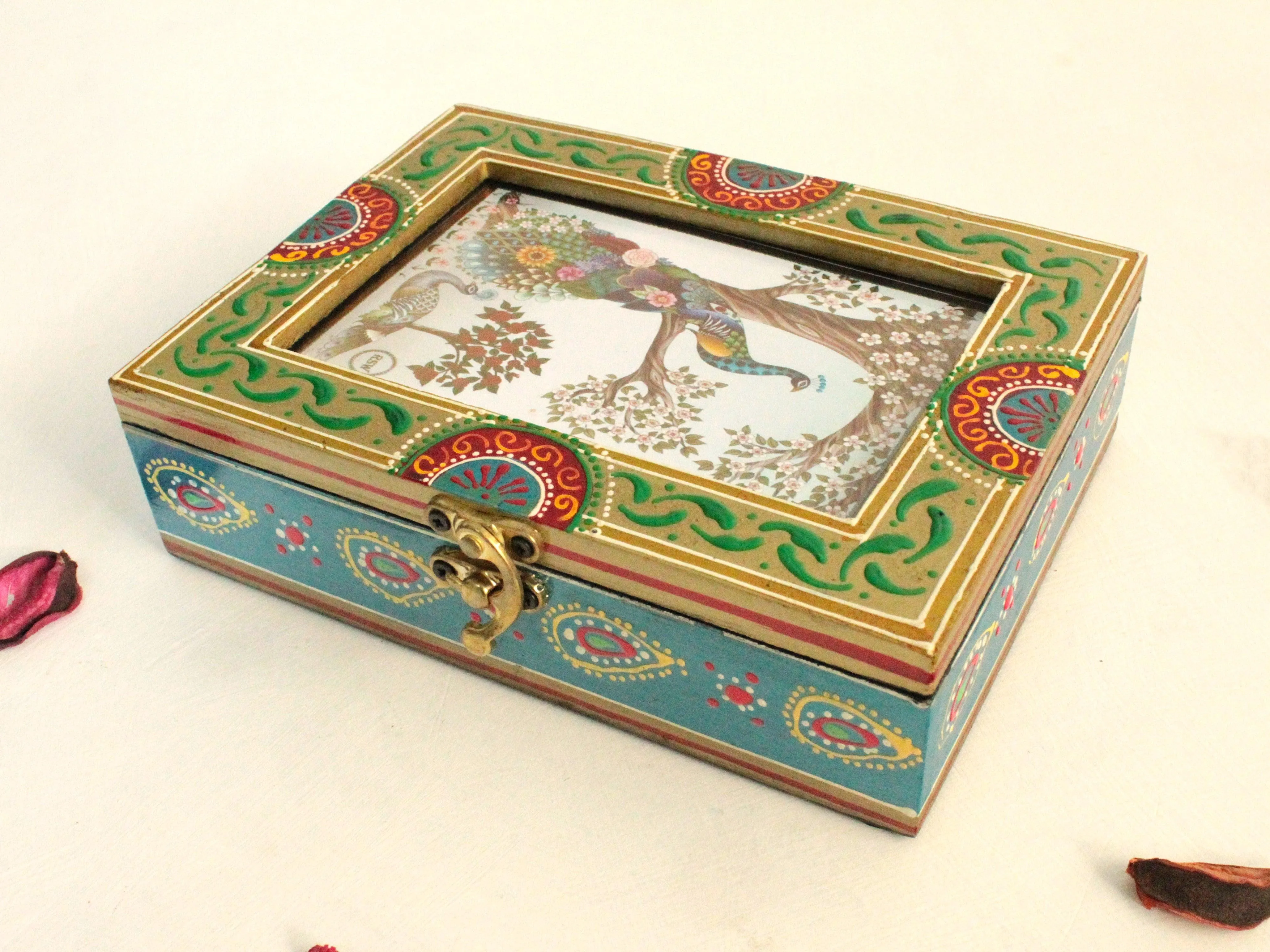 Timeless Beauty: Wooden Jewelry Box