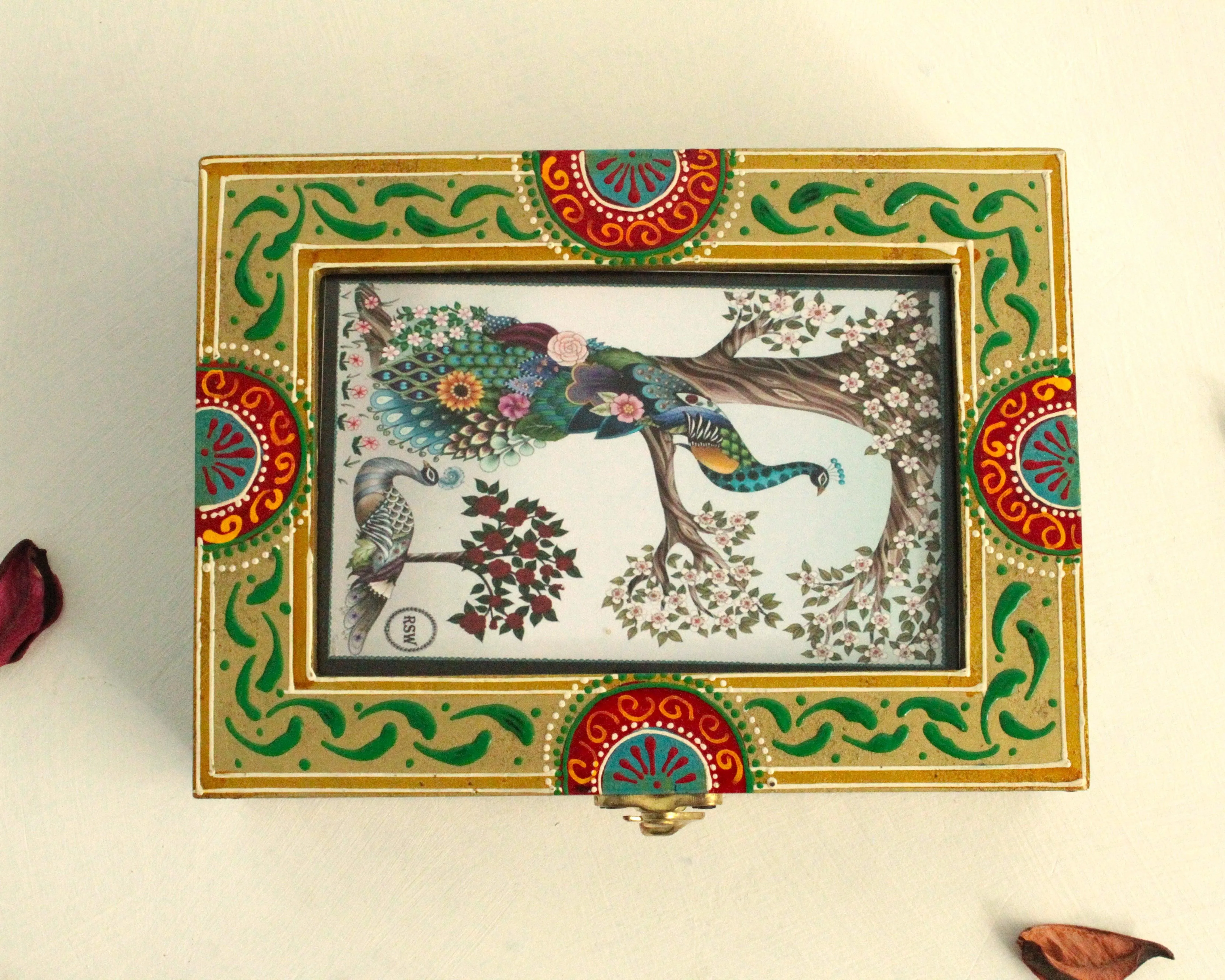 Timeless Beauty: Wooden Jewelry Box