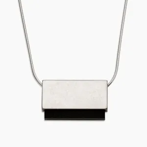 Varjo necklace