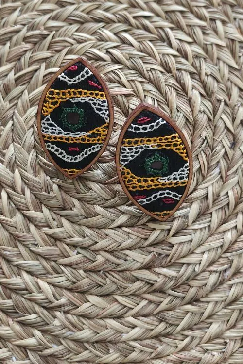 WHE Multicolor Hand Embroidered Studs