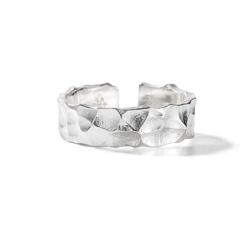YIZIZAI Hot Vintage Stone Texture Couple Rings Women Tibetan Silver Black Ring For Cool Men Jewelry Punk Jewellry Gift Wholesale
