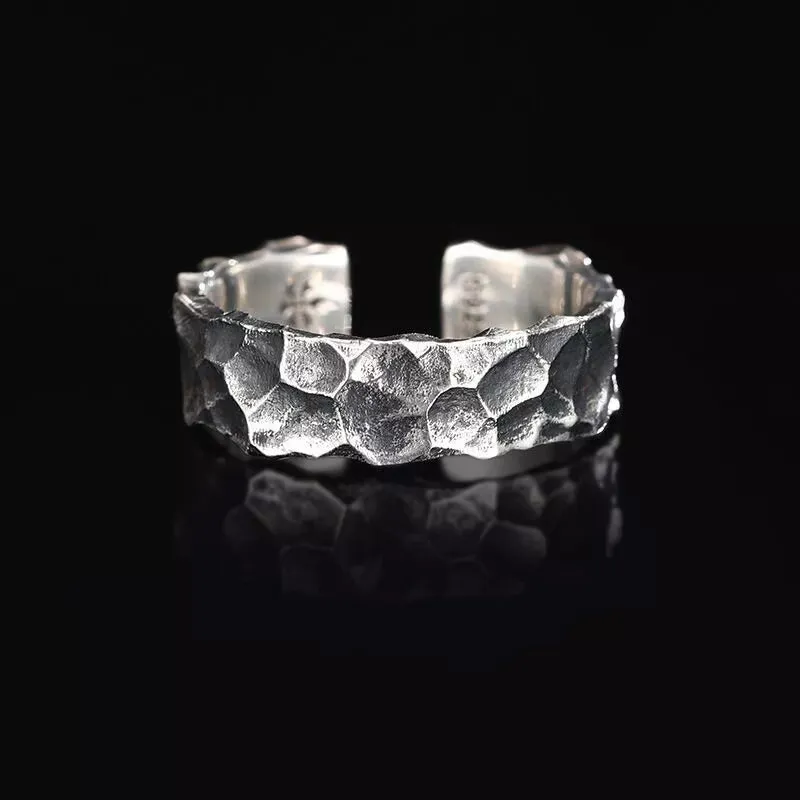 YIZIZAI Hot Vintage Stone Texture Couple Rings Women Tibetan Silver Black Ring For Cool Men Jewelry Punk Jewellry Gift Wholesale
